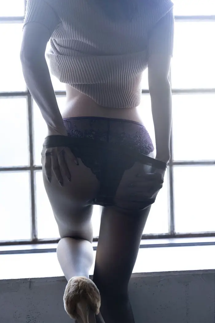 이토 마유키, 누드 사진집 「전부 보여줄게」 Set.02