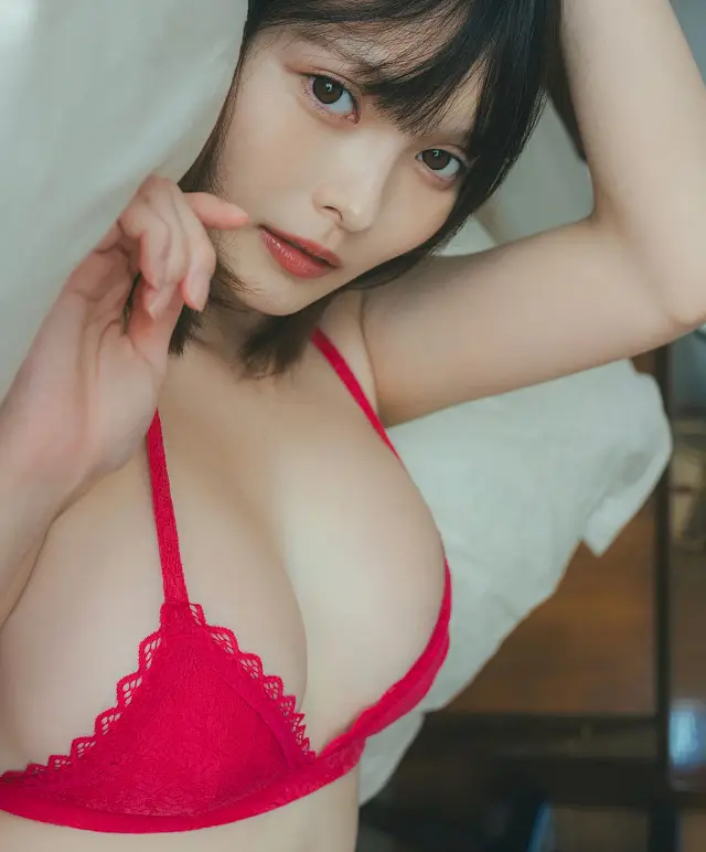 스즈라 위클리 플레이보이 2025년 47호