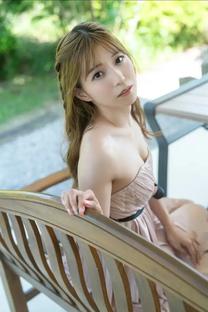 아사카 사진집 「Born this Way vol.2」 Set.01