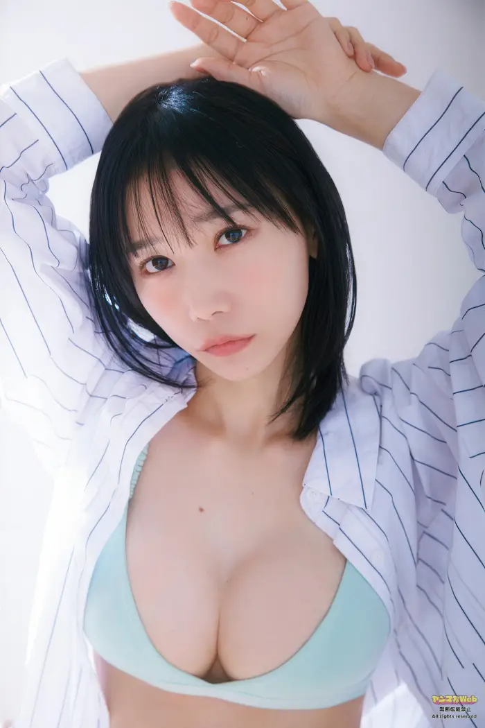 호소야 사라, 쿠로사카 미쿠, 영 매거진 2026년 2-3호