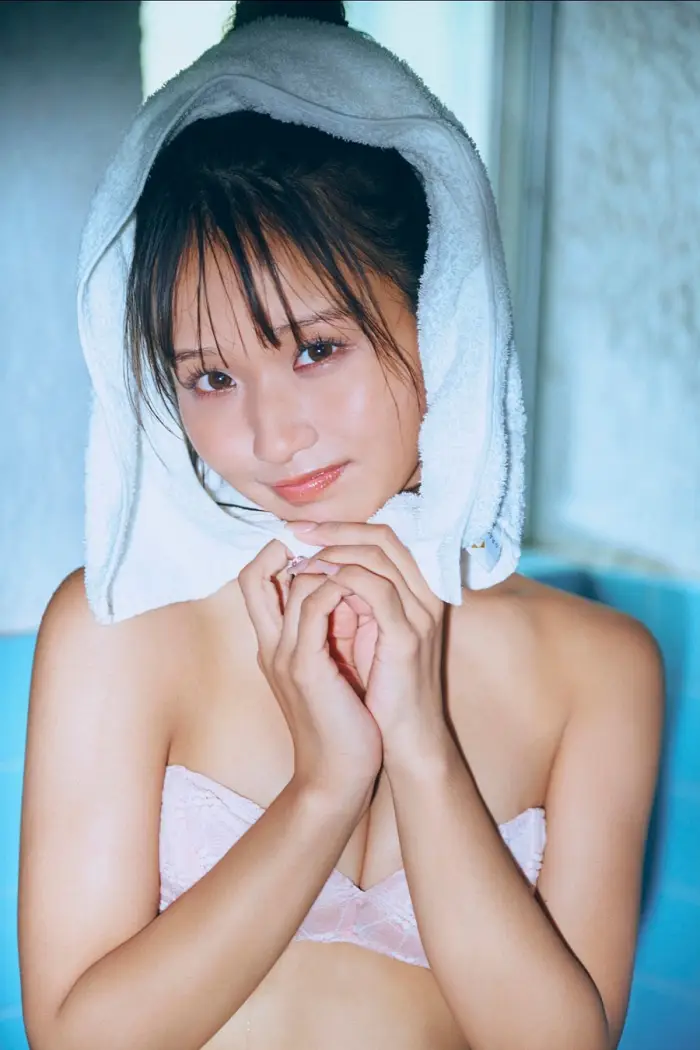 모리와키 리리카 사진집 「첫사랑이라서」 Set.02