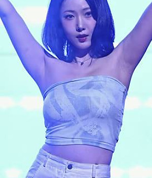 튜브탑 비비지 신비 움짤