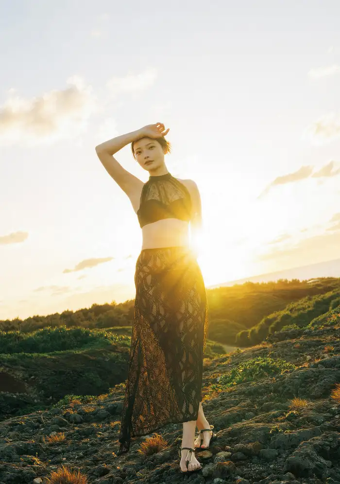 히메카 아라야(Himeka Araya), 첫 번째 사진집 「히메큐리(ひめかわい。)」. Set.02