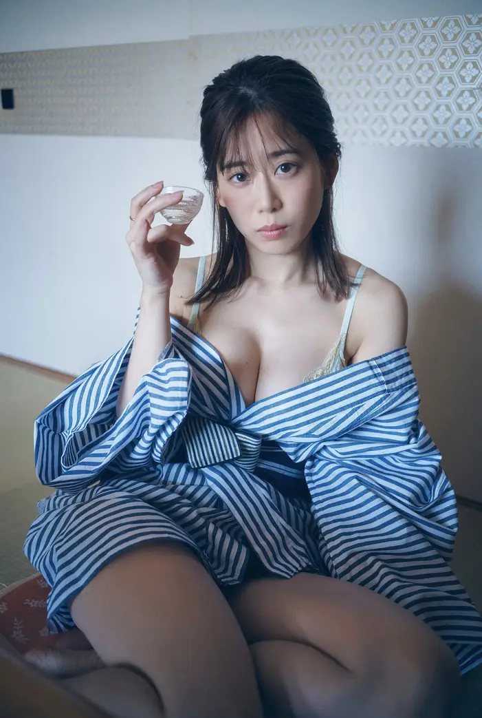 마리리 오쿠츠 FLASH 디지털 사진집 『프로포즈』Set.01