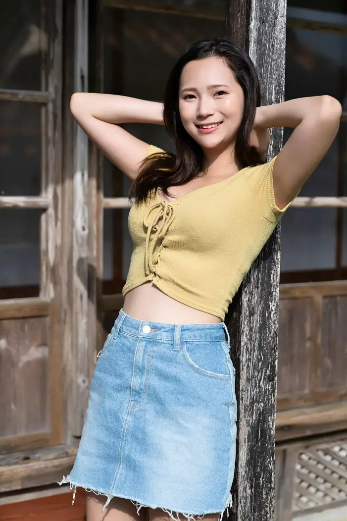 마치야마 미호 (街山みほ), 아이돌포스트 사진집 「반짝이는 코네키노」 Set.07