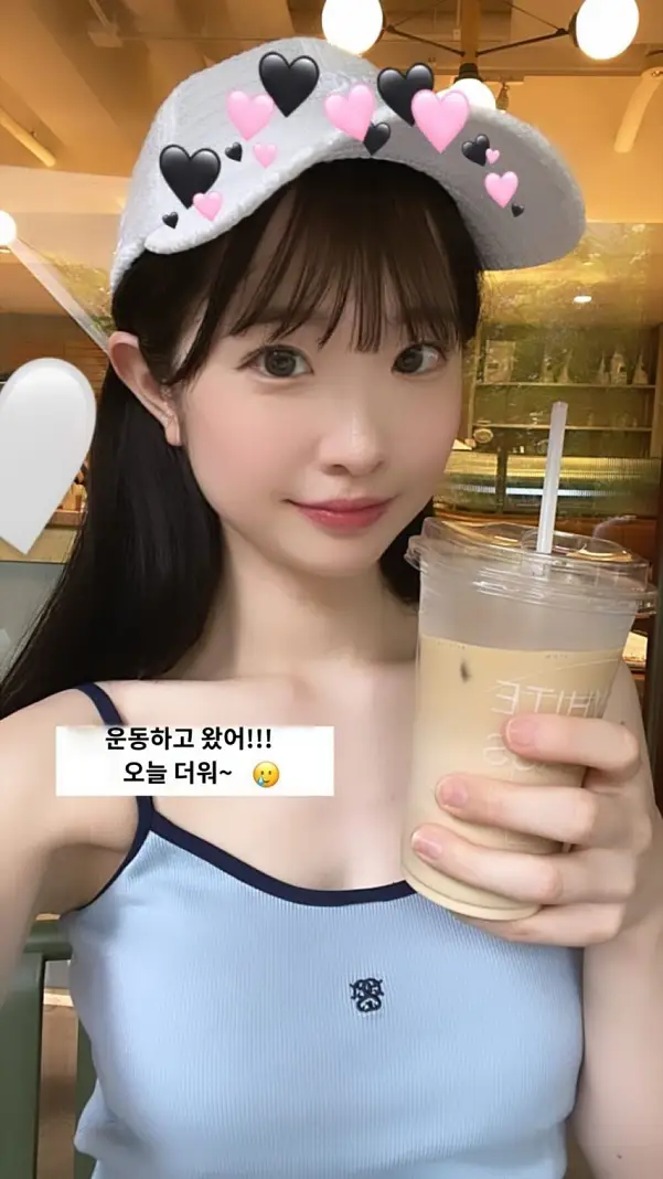 볼수록 매력인 시라카미 에미카