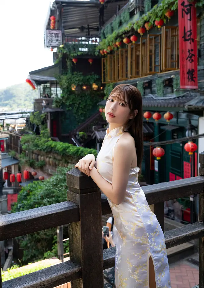 유키히라 리사, 디지털 한정 YJ 포토 북 「소란스러워도, 분명히 돌아볼 거야」 Set.01