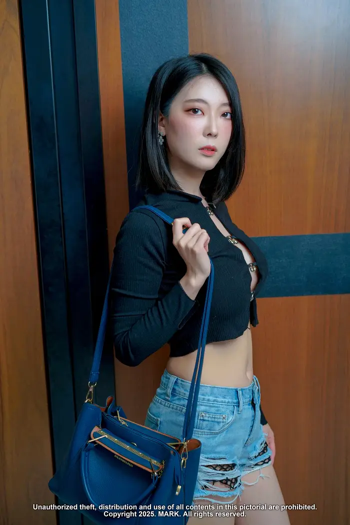 Mona 모나, MARK Photobook 「X Audition」 Set.02