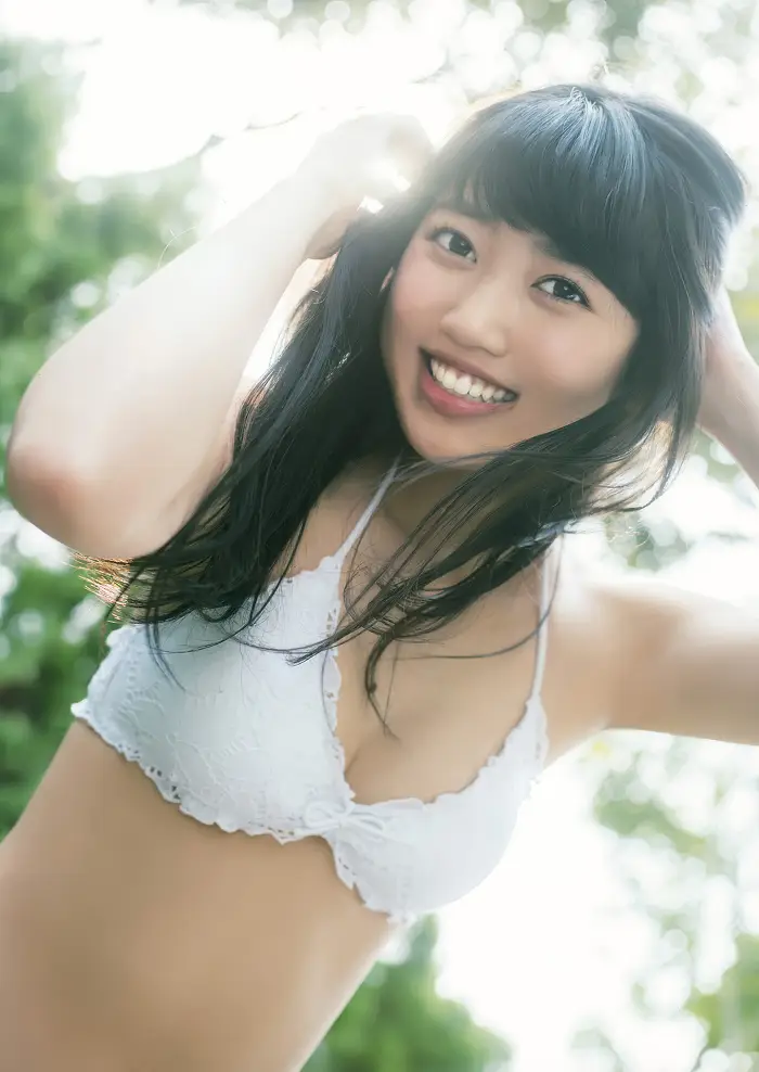 구로키 히카리・코무로 아미・패트리샤 노조미・노자키 리나, Young Animal 2017 No.08 (영 애니멀 2017년 8호)