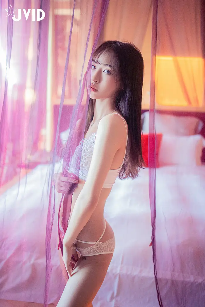 JVID 치치셀리나 – 한여름 비 내리는 연꽃 양지감로 Set.01