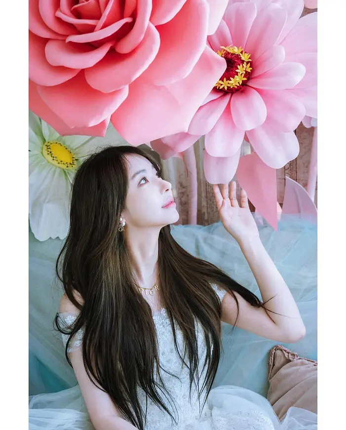 직업이 전직사진작가였던 모델