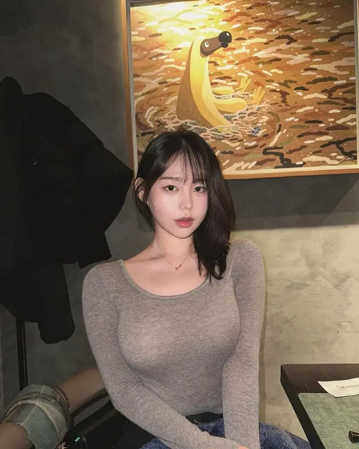 귀여운 얼굴에 무시무시한 몸매를 가진 누나