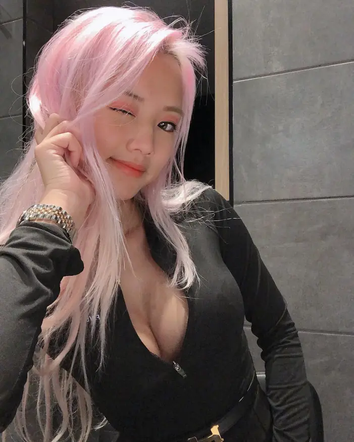 베트남계혼혈 Vyvan le