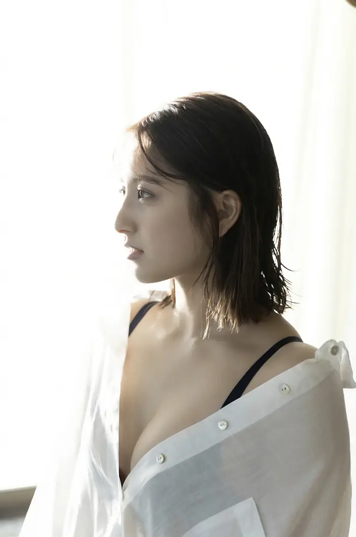 오와다 나나, FRIDAY 디지털 사진집 [스위트룸에서 단둘이] Set.02