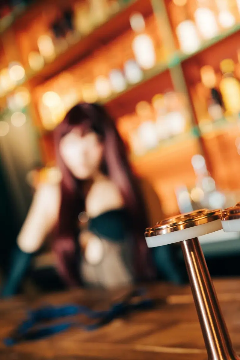 검은 눈, 하이비아 「시크릿 바」 세트.01