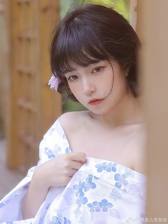 기모노가 이쁜 일본처자