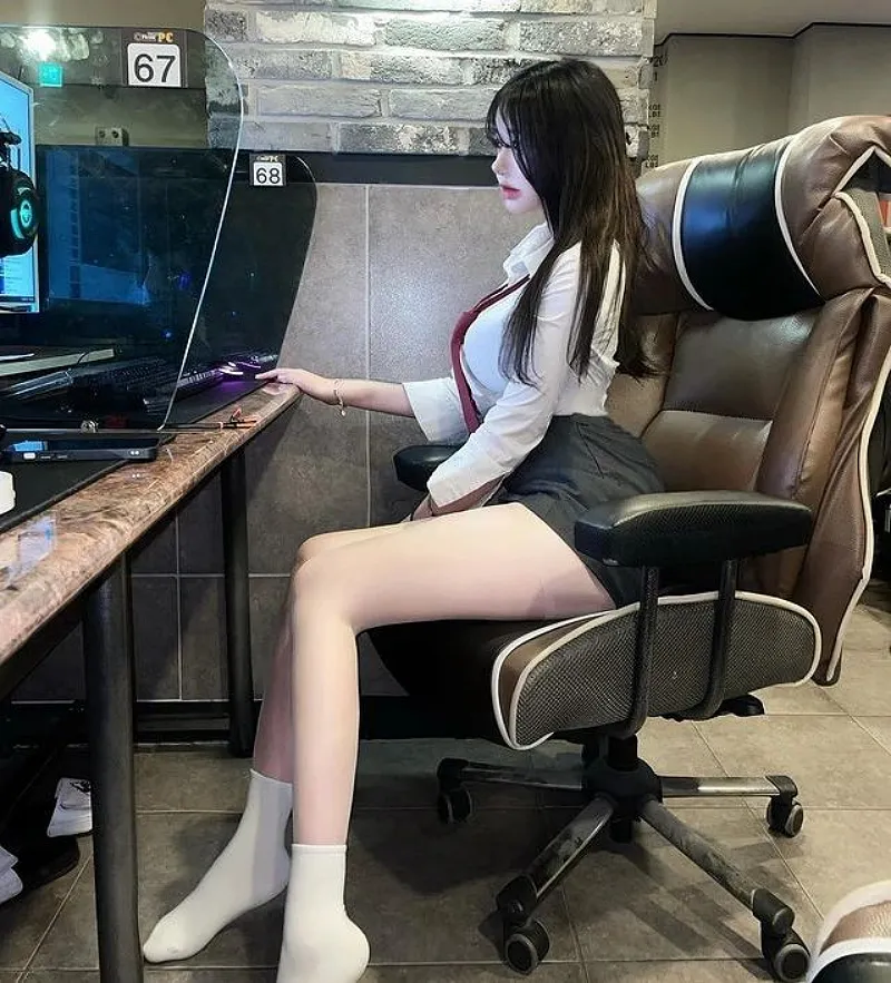 PC방에서 여고딩 노는 방법