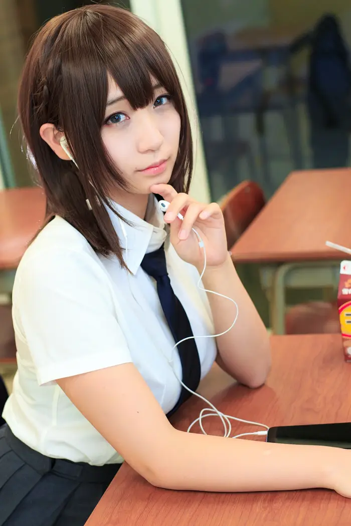 모에 이오리, 사진집 (월요일의 그 아이) Set.04