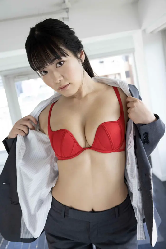 우미 시노노메, FLASH 디지털 사진집 「상사 OL 찢어져 버렸어」 Set.02