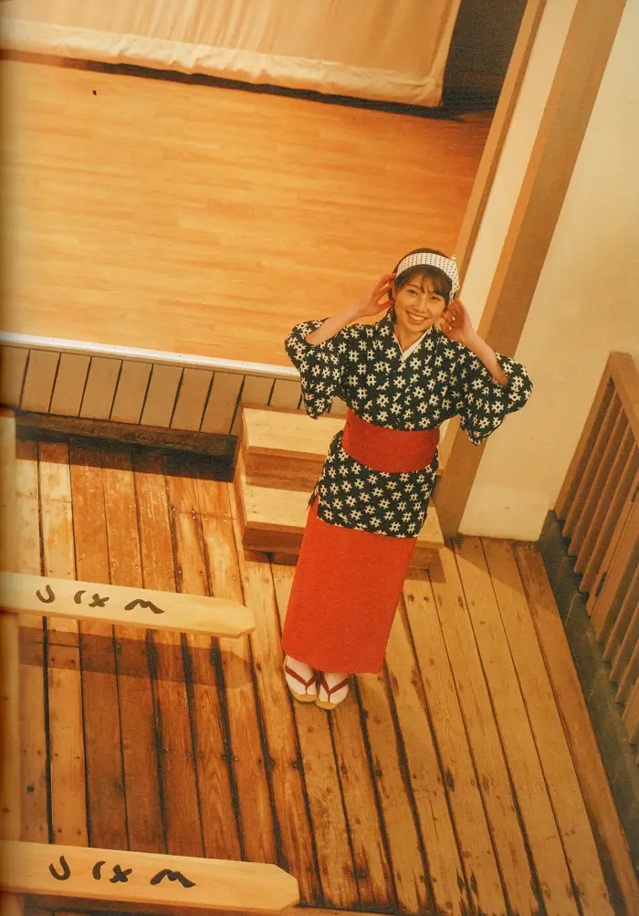 아베 와카나, 첫 번째 사진집 「사랑받을 예감」 Set.03