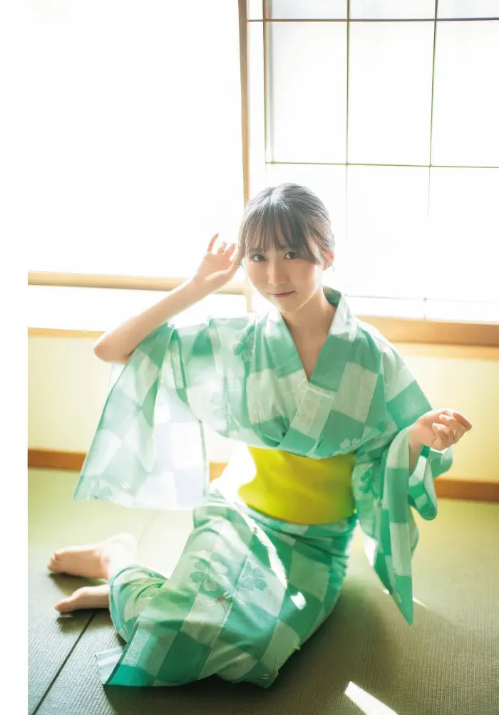 우츠미 리네 영 드래곤 에이지 2025.11 Vol.31