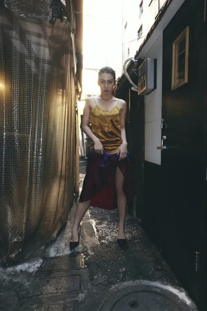 사토 아이리, 사진집 「신주쿠 론리네스」 Set.03