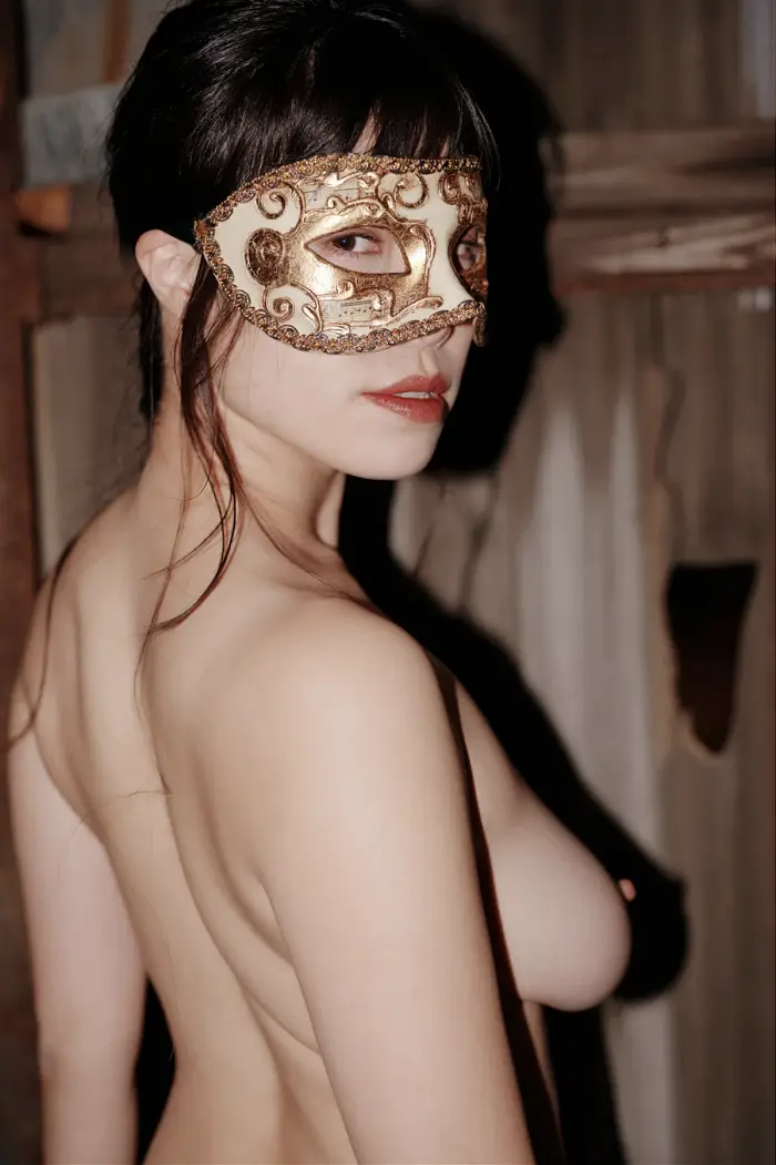 오다 아스카 사진집 「M의 여신 레드 ver.」 Set.01