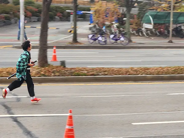 오늘자 코스프레 마라토너